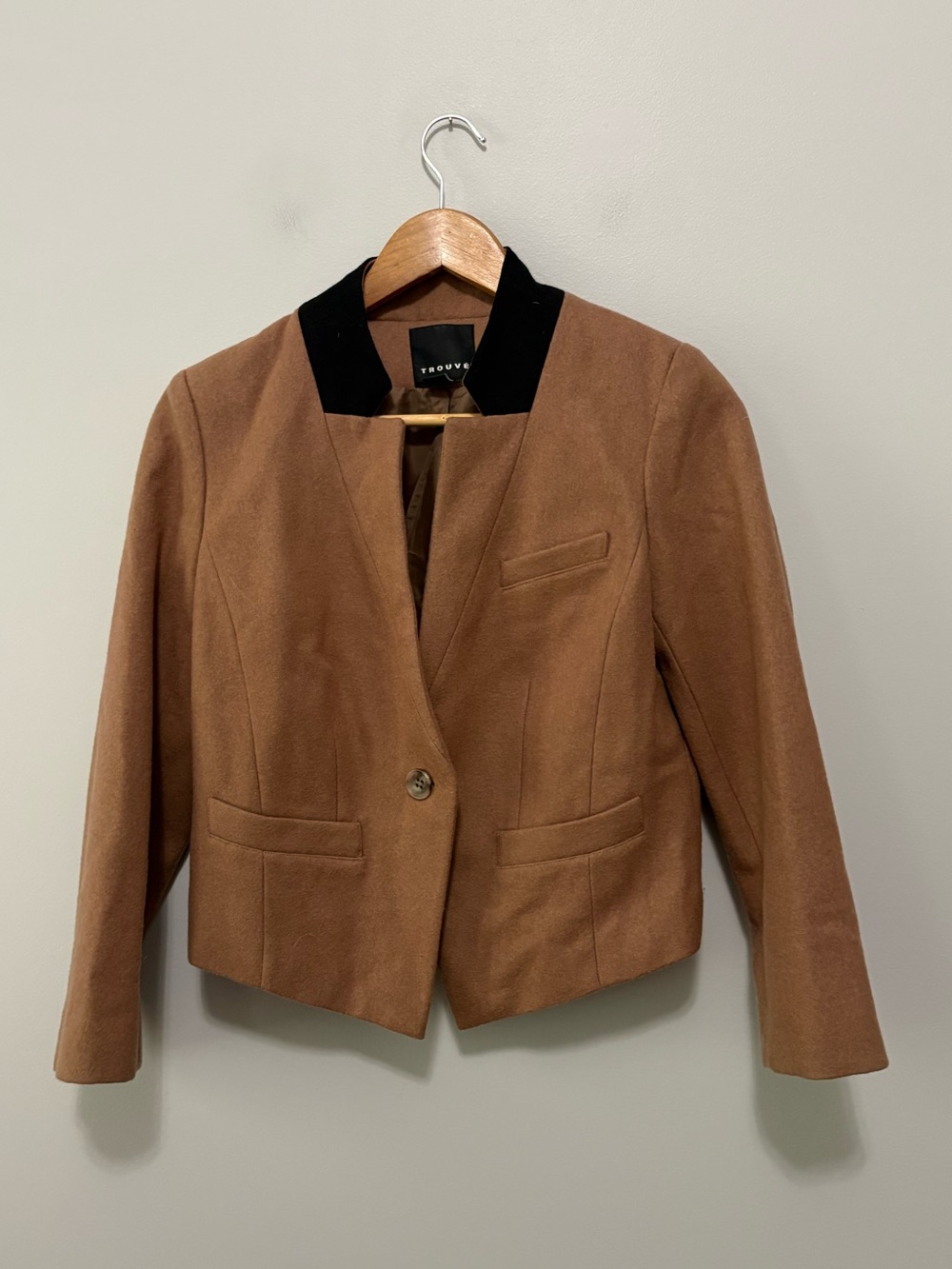 Trouve Tan Wool-Blend Single-Button  Old Money Cropped Jacket Black Collar